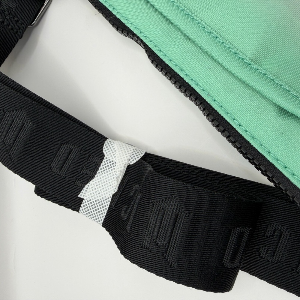 Kipling Wicked RiRi Gradient Crossbody with Pink and Green Monkey bag charm NWT - Picture 8 of 16